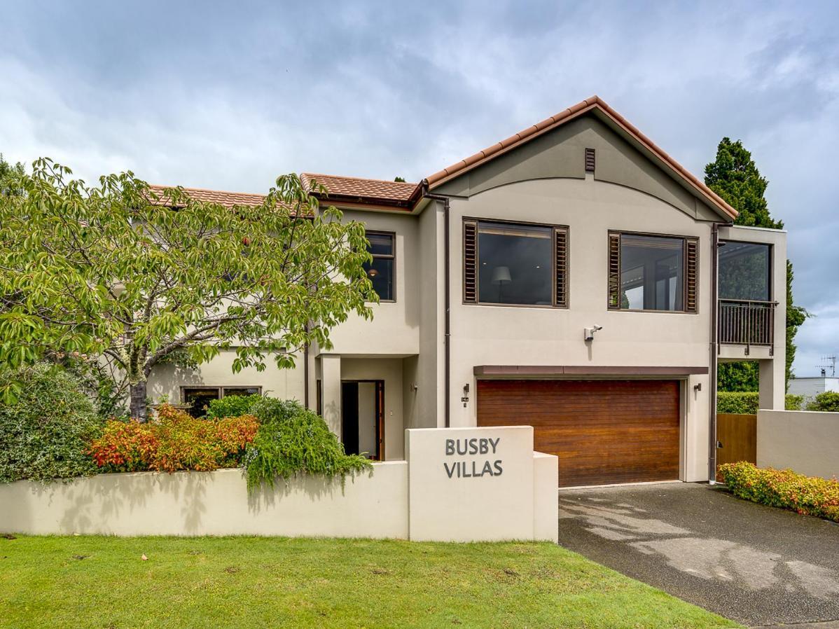 Busby Hill Villa - Havelock North Holiday Home Kültér fotó