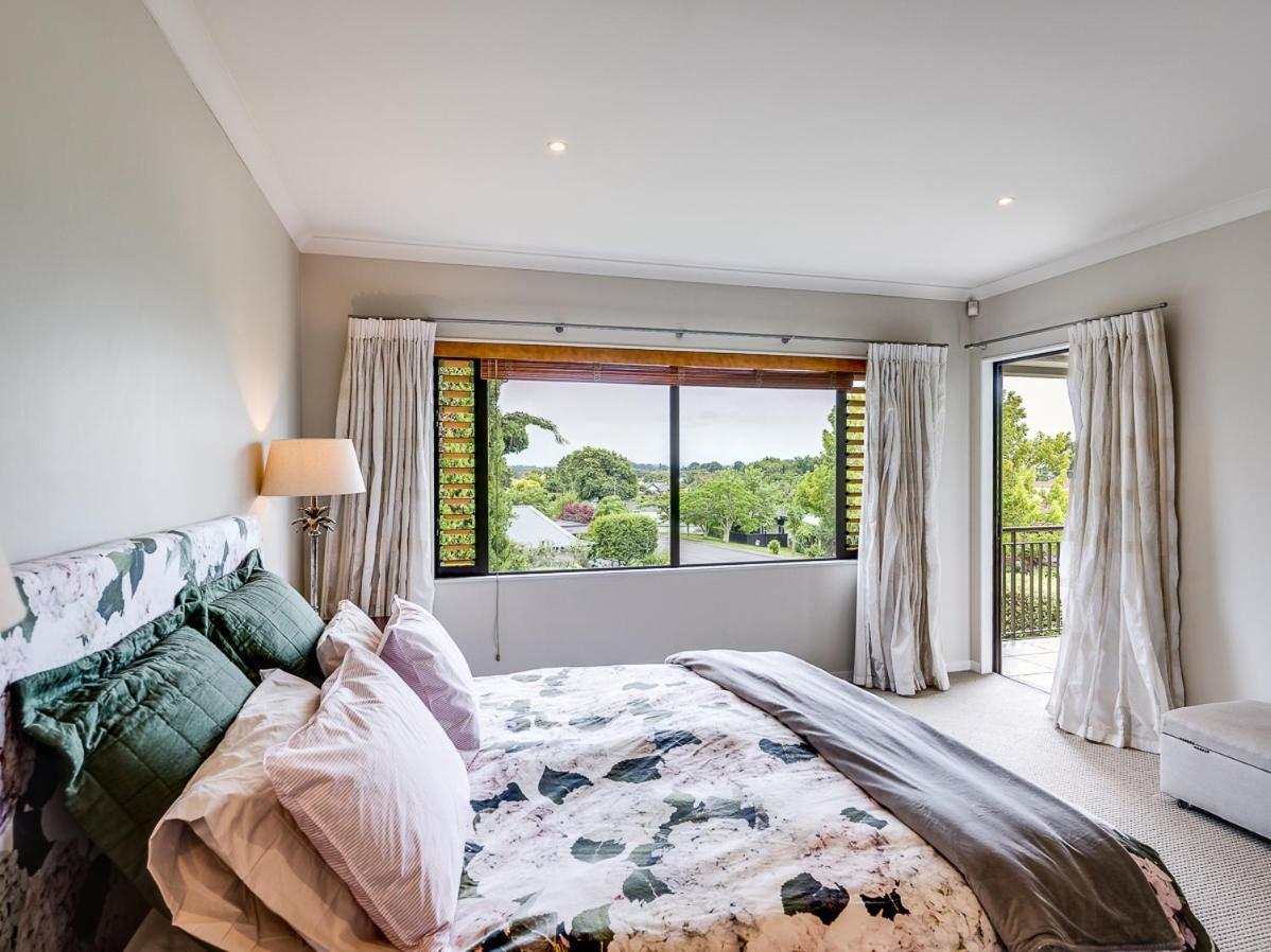 Busby Hill Villa - Havelock North Holiday Home Kültér fotó
