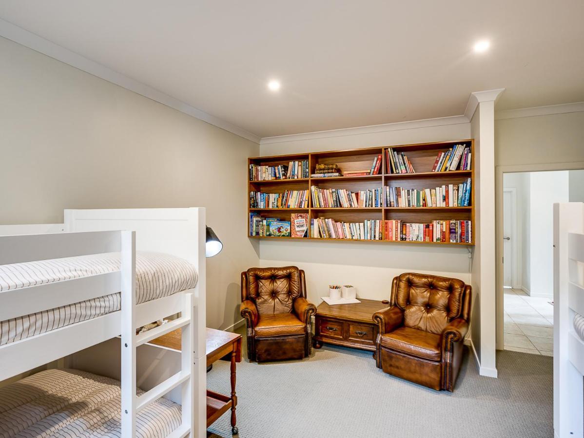 Busby Hill Villa - Havelock North Holiday Home Kültér fotó