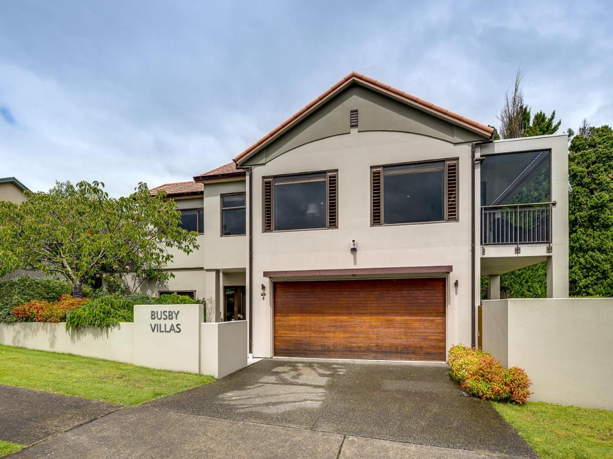 Busby Hill Villa - Havelock North Holiday Home Kültér fotó